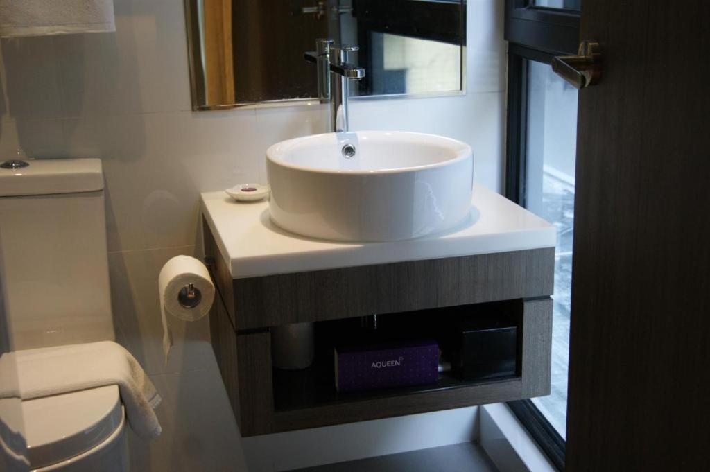 Amrise Hotel Kitchener Singapore Ngoại thất bức ảnh
